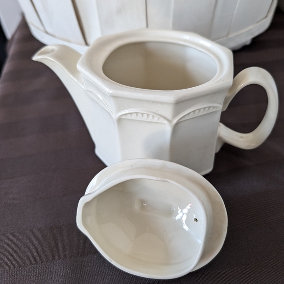 Steelite International, Monte Carlo Teapot, Made In England, 2-Cup Teapot - Picture 2 of 9